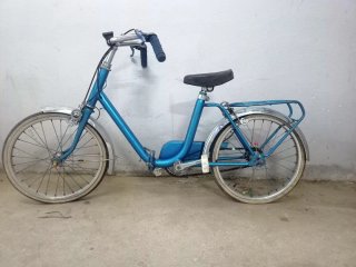 Bicicleta azul infantil