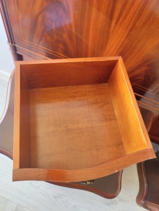 Dormitorio completo madera noble