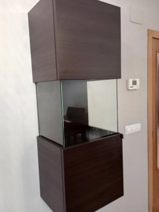 Muebles salón comedor madera oscura