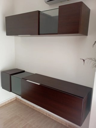 Muebles salón comedor madera oscura