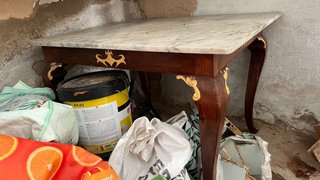 2 Mesas antiguas de madera de alta calidad
