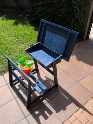 Escritorio infantil de madera