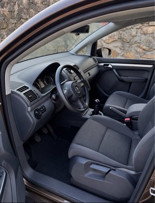 Volkswagen Touran 2012