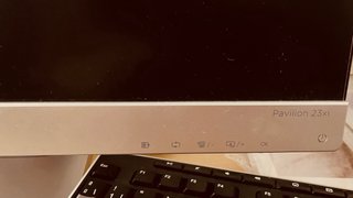 Pantalla 23 + Teclado y Ratón