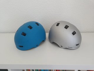 Casco Oxelo Azul y Plateado