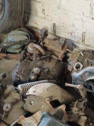 Piezas de moto clásica y recambios