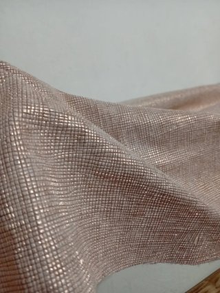 Piel serraje grabada