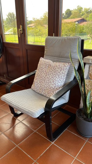 Sillón Poang Ikea Beige y Negro