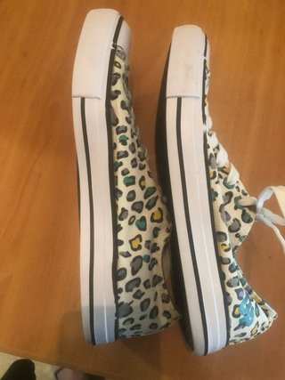 Zapatillas deportivas leopardo T39