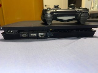 PS4 Slim 1TB + Mando + 3 Juegos