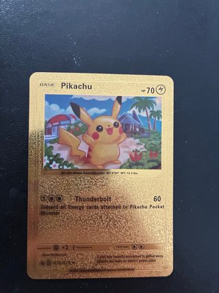 Carta Pokémon Pikachu Dorada
