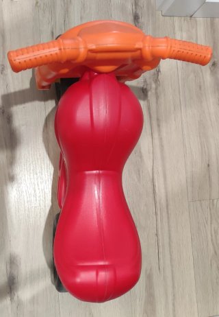 Moto correpasillos naranja