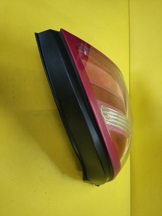 PILOTO TRASERO IZQUIERDO NISSAN ALMERA II N16