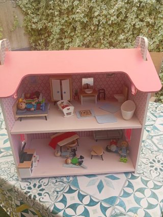 Casita de muñecas de madera Playtive Junior