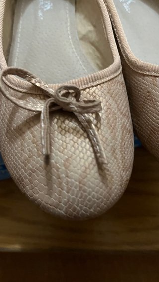 Zapatos bailarina niña estampado animal rosado