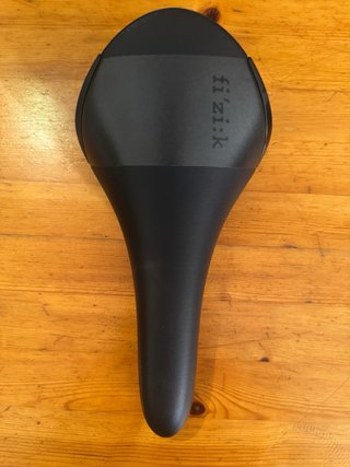 Soporte sillín Brompton y sillín Fi'zi:k