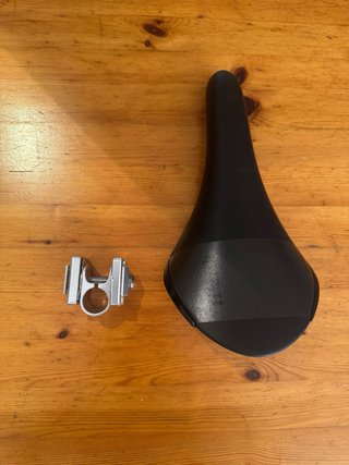 Soporte sillín Brompton y sillín Fi'zi:k