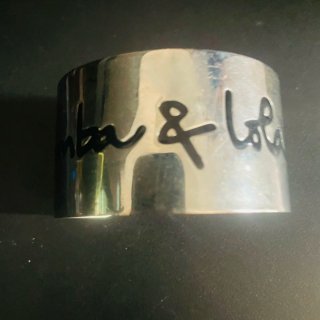 Pulsera Bimba y Lola plateada logo