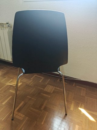 Juego 4 sillas apilables comedor IKEA