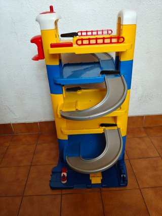 Parking MOLTO 6 plantas