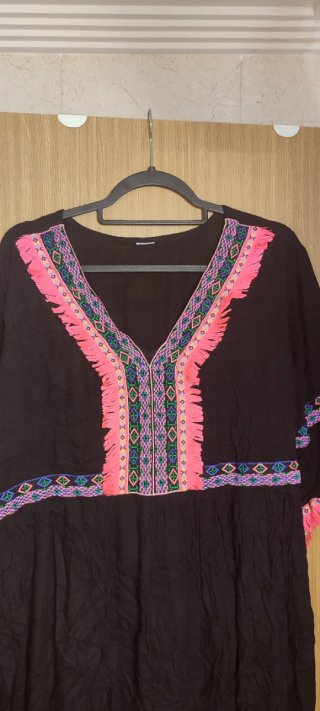 Vestido tipo Kaftán Negro Bordado Talla XL