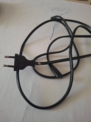 Cable de alimentación con enchufe europeo