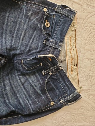 Vaqueros Stradivarius Oscuros