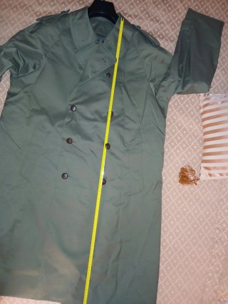 Gabardina verde forrada de paño