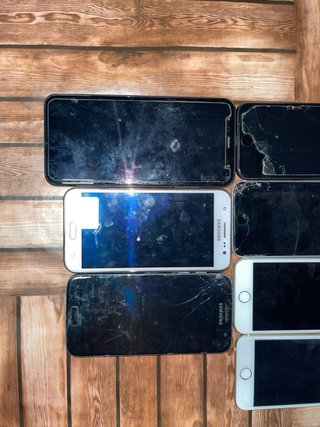 Lote 7 Móviles Apple y Samsung