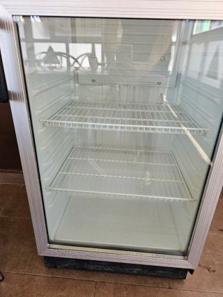 Cámara de refrescos expositora