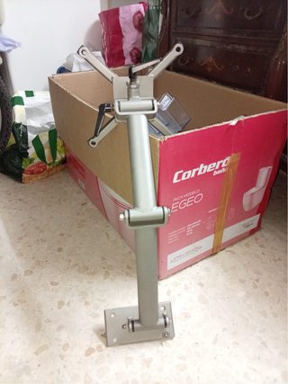 Soporte TV Metálico Ajustable