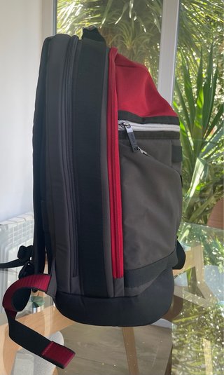 Mochila Tumi Cabina Gris y Roja