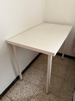 Mesa de escritorio Ikea blanca