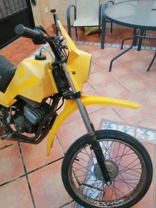Suzuki Minicros 49cc Amarilla