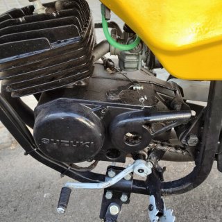 Suzuki Minicros 49cc Amarilla