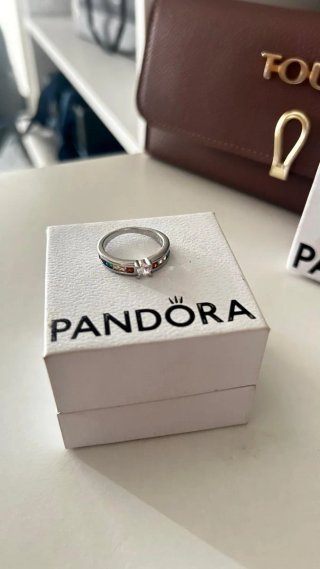 Lote Pandora Anillo y Collar Abeja