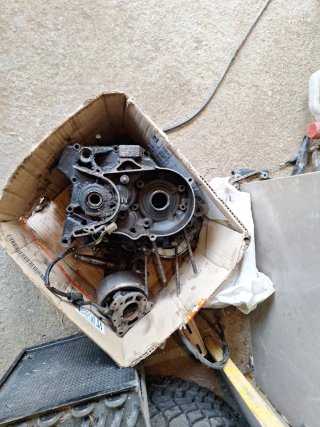 Lote de piezas de moto