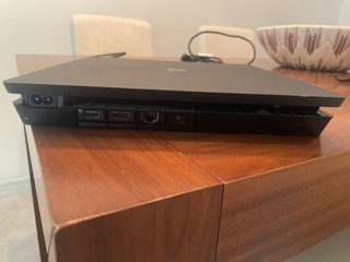 PS4 Slim Negra + Mando + Juegos