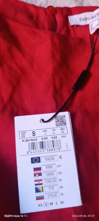 Vestido rojo con cinturón