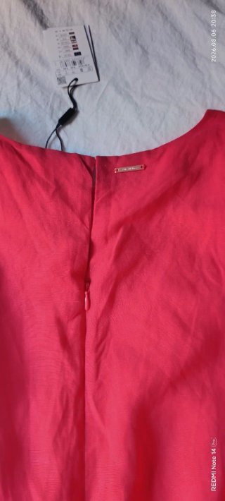 Vestido rojo con cinturón