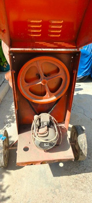 Hormigonera 320l