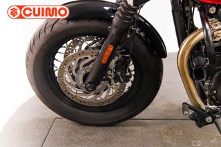TRIUMPH BONNEVILLE BOBBER