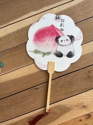 Abanico Oriental Panda y Melocotón