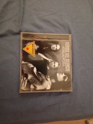 Libro Héroes del Silencio lote