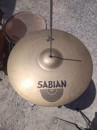 Batería completa con soportes y pedales