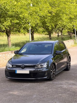Volkswagen Golf GTD 2.0 TDI. DSG (220cv)