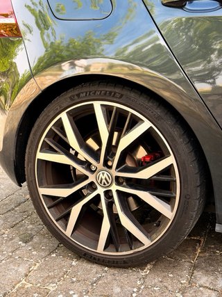 Volkswagen Golf GTD 2.0 TDI. DSG (220cv)
