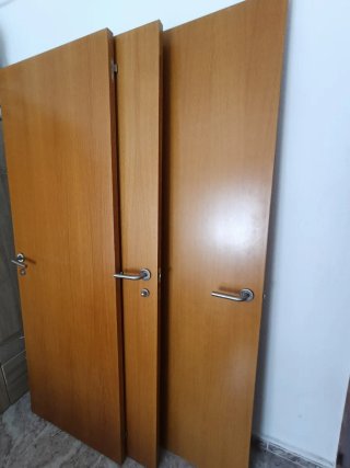 Puertas macizas de madera