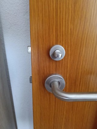 Puertas macizas de madera