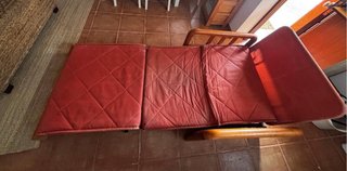 Sillón cama terciopelo rojo